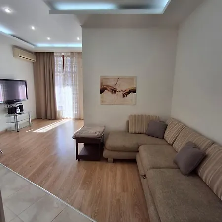 Apartman в аркадии *
